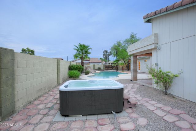 2102 W KNOX Road, Chandler, AZ 85224