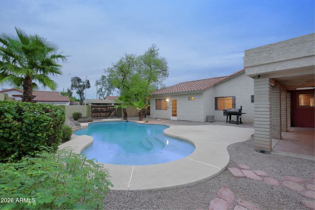 2102 W KNOX Road, Chandler, AZ 85224