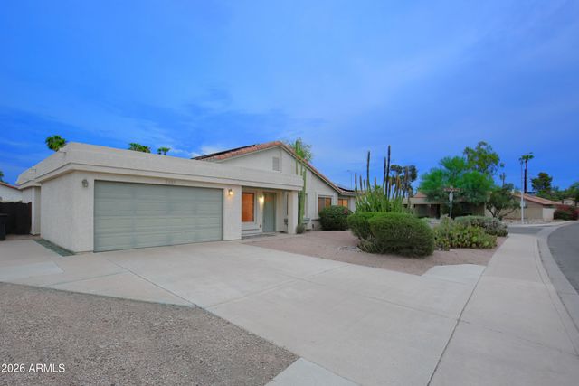 2102 W KNOX Road, Chandler, AZ 85224