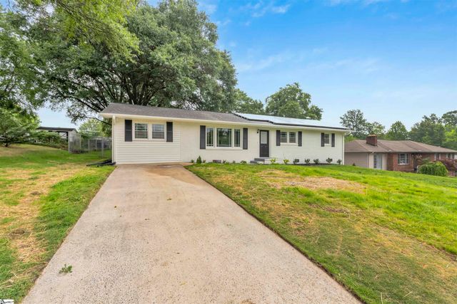 103 Longwood Drive, Taylors, SC 29687