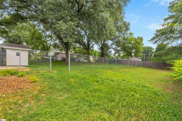 103 Longwood Drive, Taylors, SC 29687