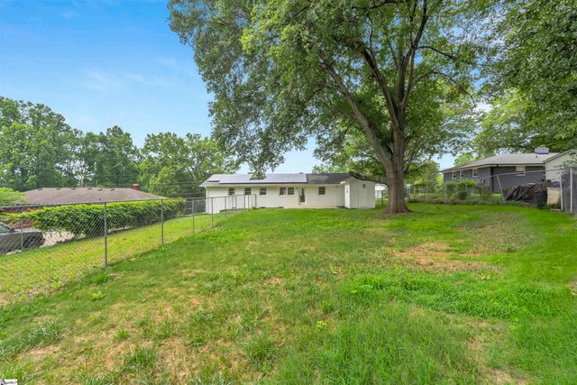 103 Longwood Drive, Taylors, SC 29687