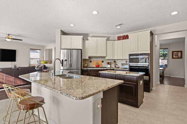 30 VISTA LARGA Place NE, Rio Rancho, NM 87124