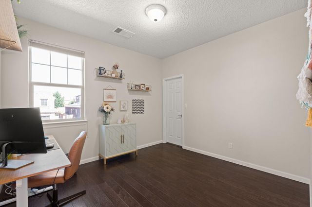 30 VISTA LARGA Place NE, Rio Rancho, NM 87124