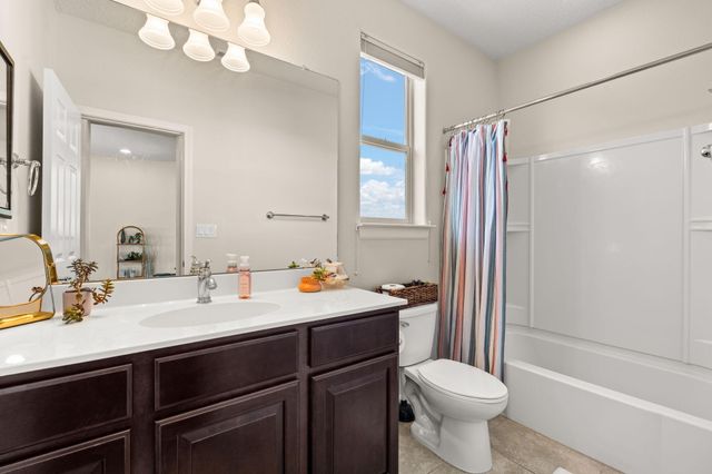 30 VISTA LARGA Place NE, Rio Rancho, NM 87124