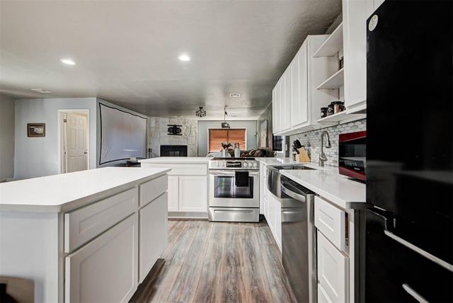 343 W Birch Drive, Mustang, OK 73064