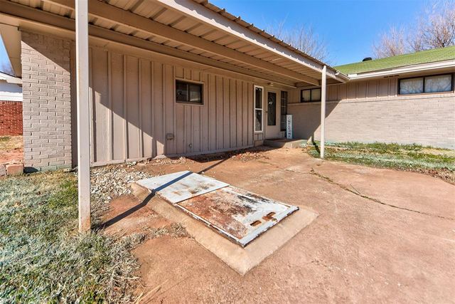 343 W Birch Drive, Mustang, OK 73064