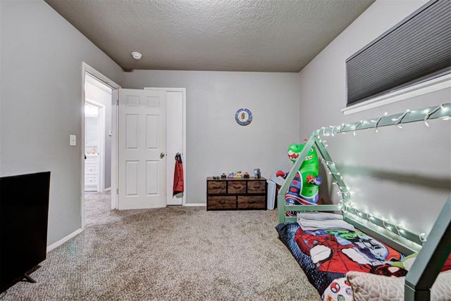 343 W Birch Drive, Mustang, OK 73064