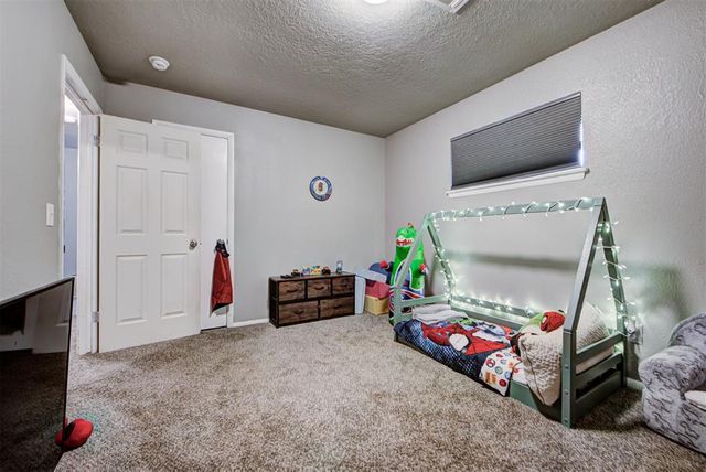 343 W Birch Drive, Mustang, OK 73064