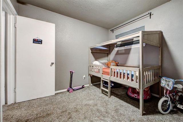 343 W Birch Drive, Mustang, OK 73064