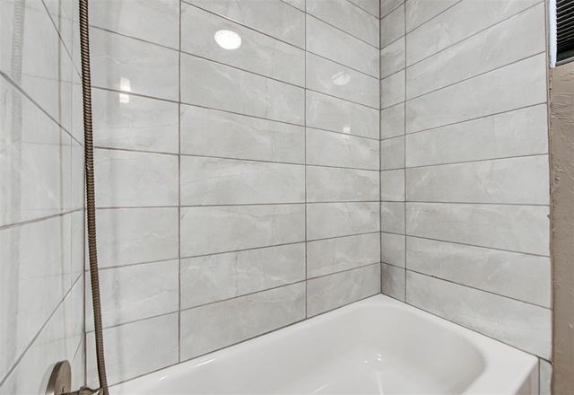 343 W Birch Drive, Mustang, OK 73064