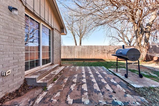 343 W Birch Drive, Mustang, OK 73064