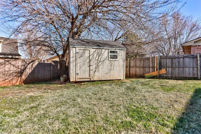 343 W Birch Drive, Mustang, OK 73064