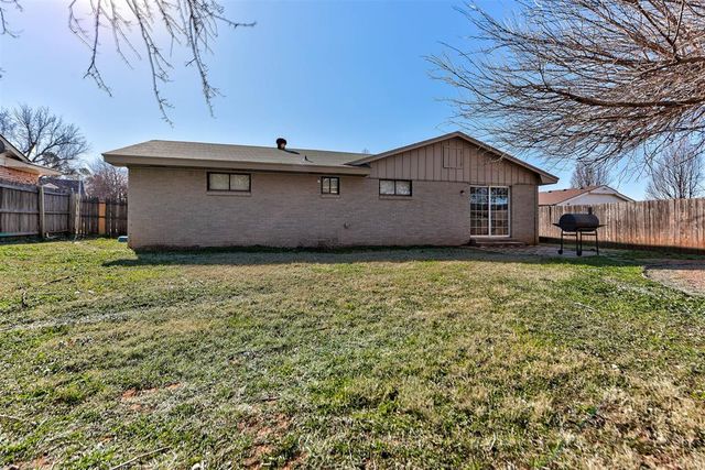 343 W Birch Drive, Mustang, OK 73064