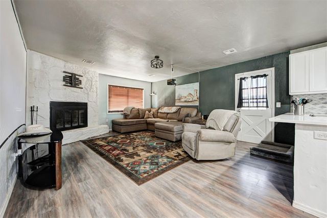 343 W Birch Drive, Mustang, OK 73064