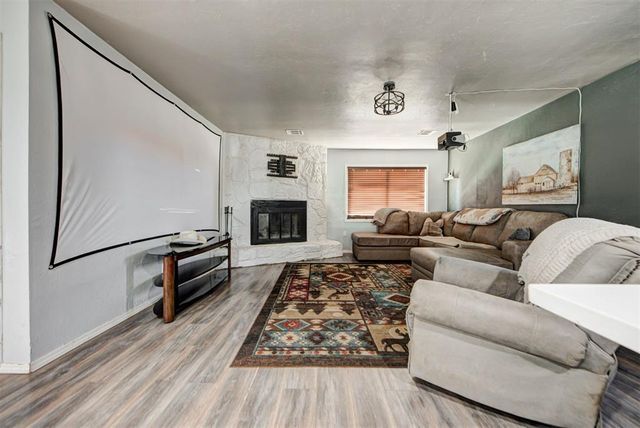 343 W Birch Drive, Mustang, OK 73064