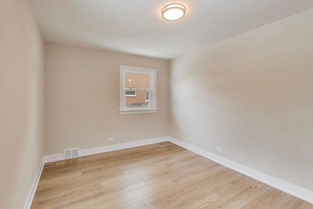 1421 Cynthia Avenue, Park Ridge, IL 60068