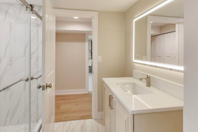 1421 Cynthia Avenue, Park Ridge, IL 60068