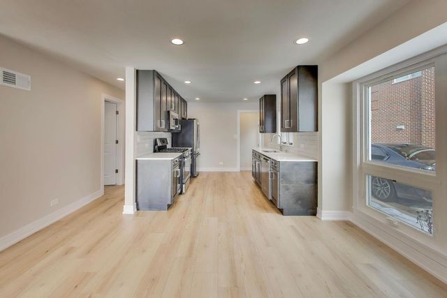 1421 Cynthia Avenue, Park Ridge, IL 60068