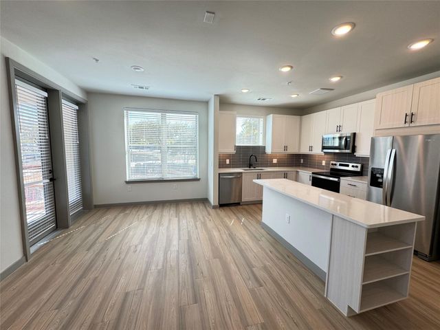 11604 Stonehollow Dr B8.116, Austin, TX 78758