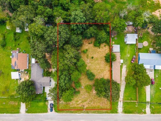 504 County Road 3415, Cleveland, TX 77327