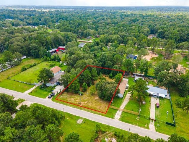 504 County Road 3415, Cleveland, TX 77327