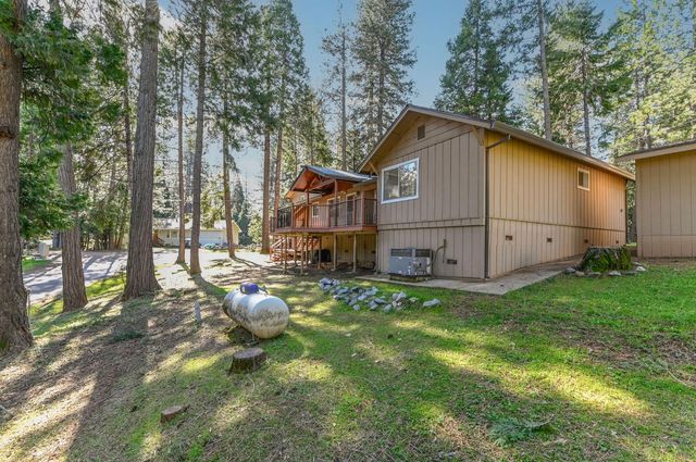 27565 Tiger Creek Rd, Pioneer, CA 95666