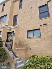 2757 31ST PL NE #2757, Washington, DC 20018