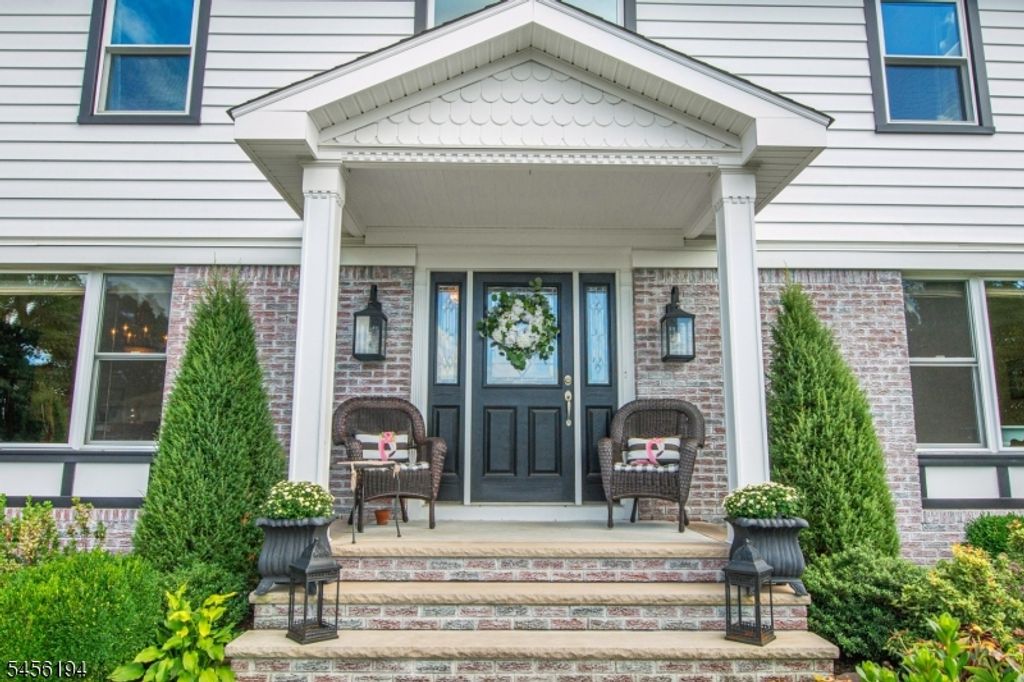 25 Crestwood Ave West, Fairfield Twp., NJ 07004 — photo 2