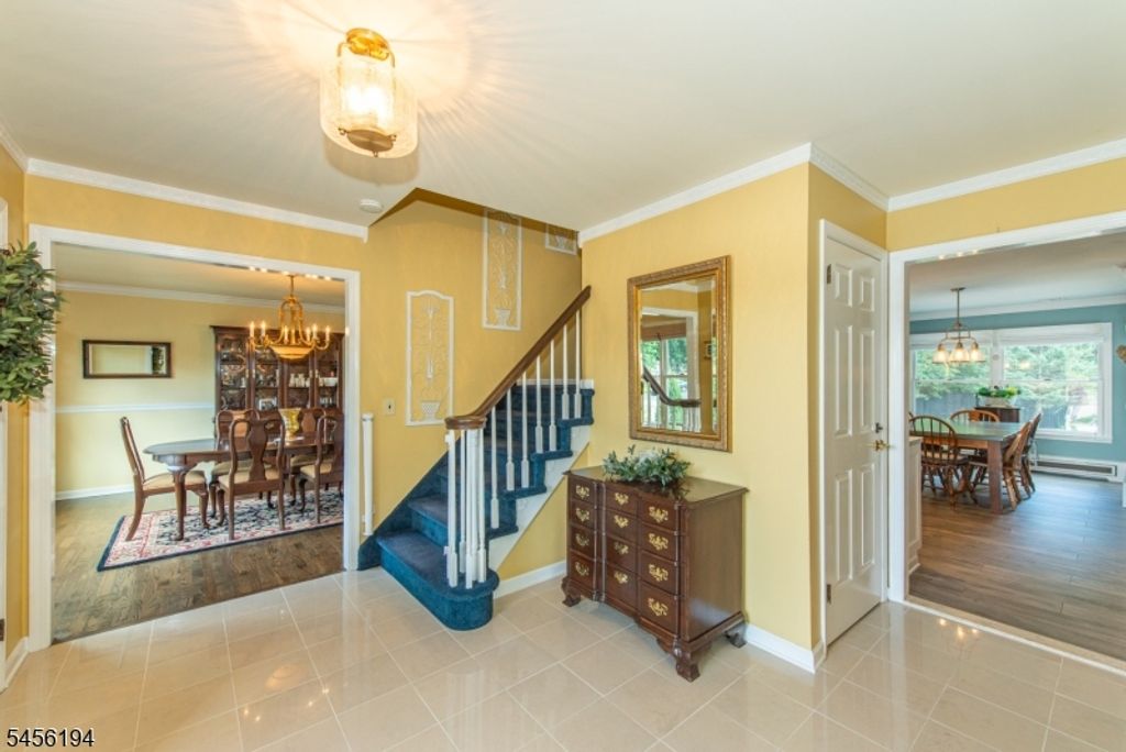 25 Crestwood Ave West, Fairfield Twp., NJ 07004 — photo 3