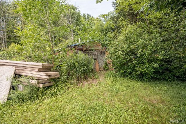 9754 Southwestern Boulevard, Evans, NY 14006