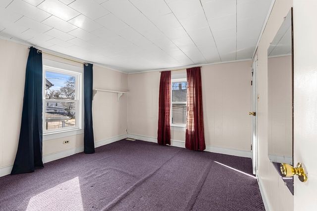 21 Chestnut St, Woburn, MA 01801