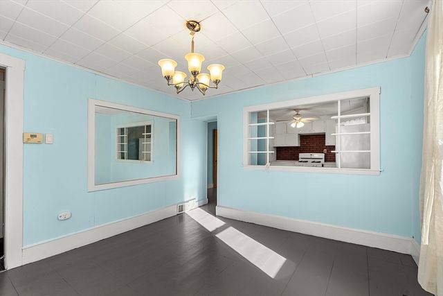 21 Chestnut St, Woburn, MA 01801