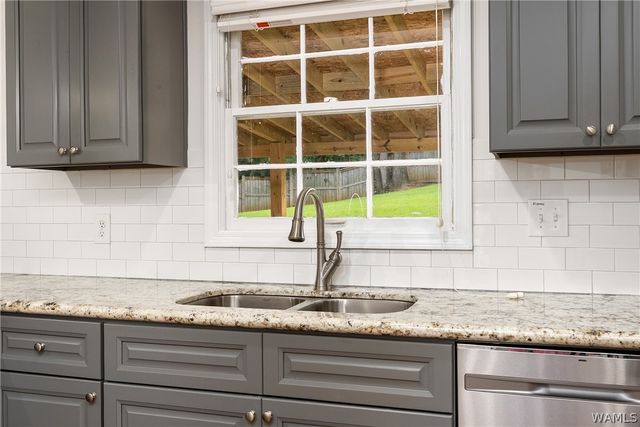 1636 WOODRIDGE, Tuscaloosa, AL 35406