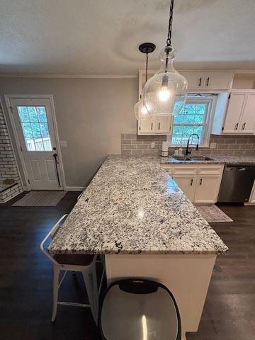 1015 Castlewood Drive, Woodstock, GA 30189