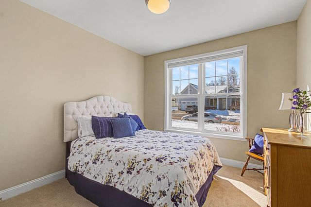 50 Halfmoon Lane, Williston, VT 05495