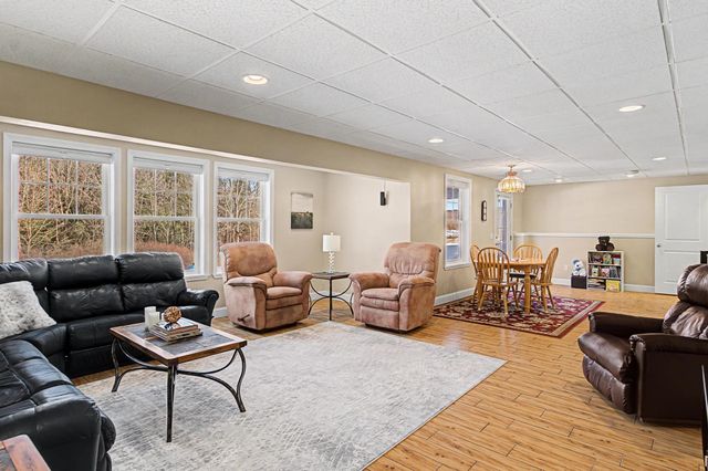 50 Halfmoon Lane, Williston, VT 05495