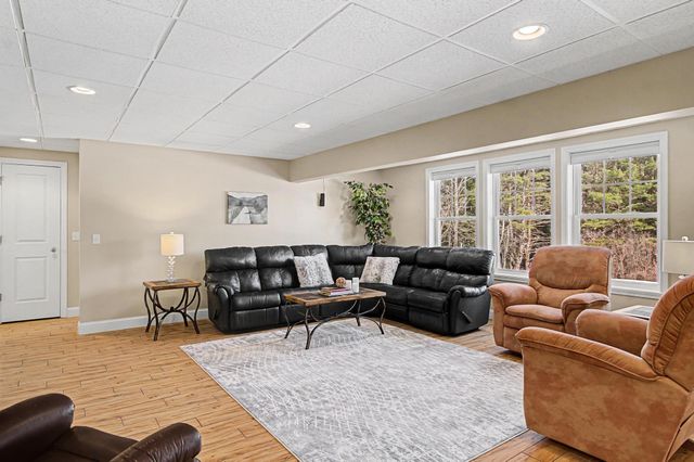 50 Halfmoon Lane, Williston, VT 05495