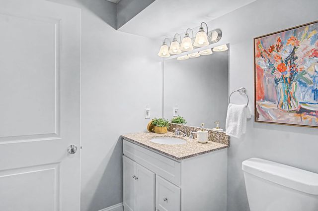 50 Halfmoon Lane, Williston, VT 05495