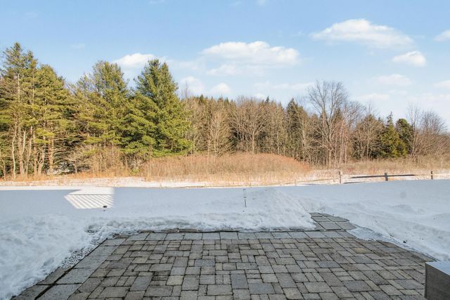 50 Halfmoon Lane, Williston, VT 05495