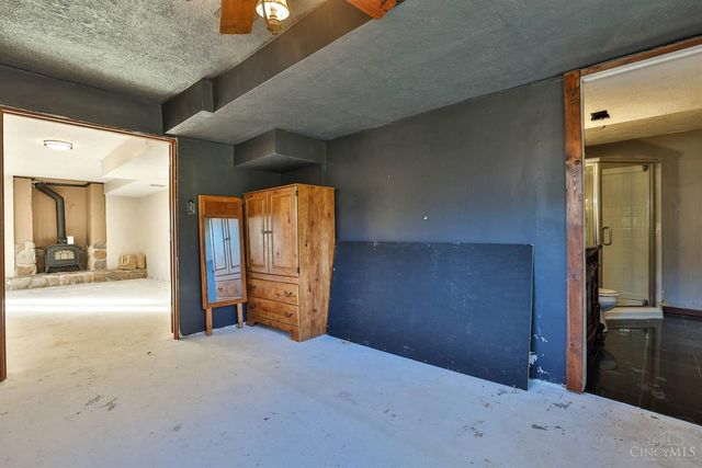 6942 Cleves Warsaw Pike, Green Twp, OH 45233