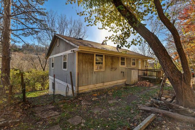 6942 Cleves Warsaw Pike, Green Twp, OH 45233