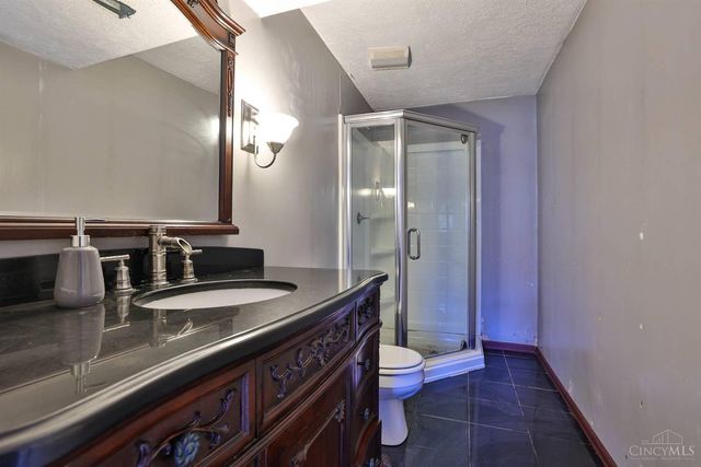 6942 Cleves Warsaw Pike, Green Twp, OH 45233