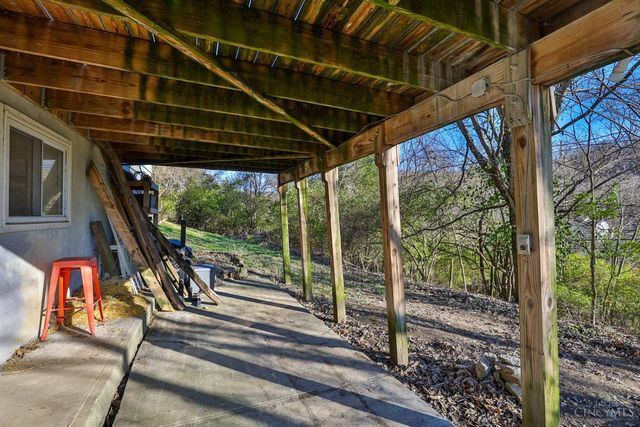 6942 Cleves Warsaw Pike, Green Twp, OH 45233