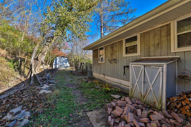 6942 Cleves Warsaw Pike, Green Twp, OH 45233