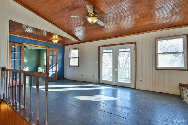 6942 Cleves Warsaw Pike, Green Twp, OH 45233