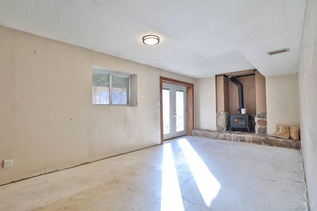 6942 Cleves Warsaw Pike, Green Twp, OH 45233