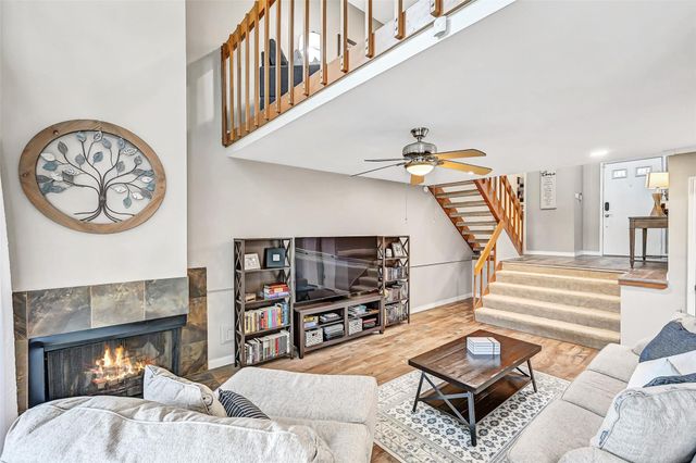 15952 Seahorse Drive 282, Houston, TX 77062