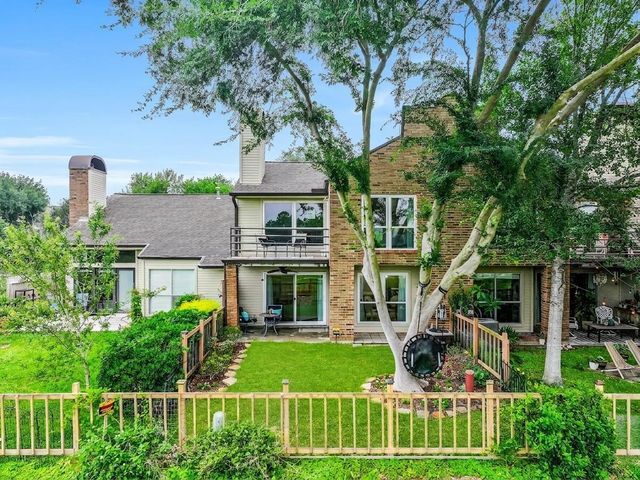 15952 Seahorse Drive 282, Houston, TX 77062