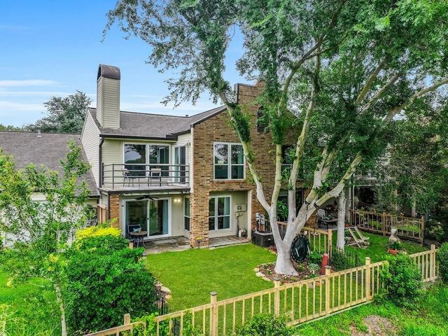 15952 Seahorse Drive 282, Houston, TX 77062
